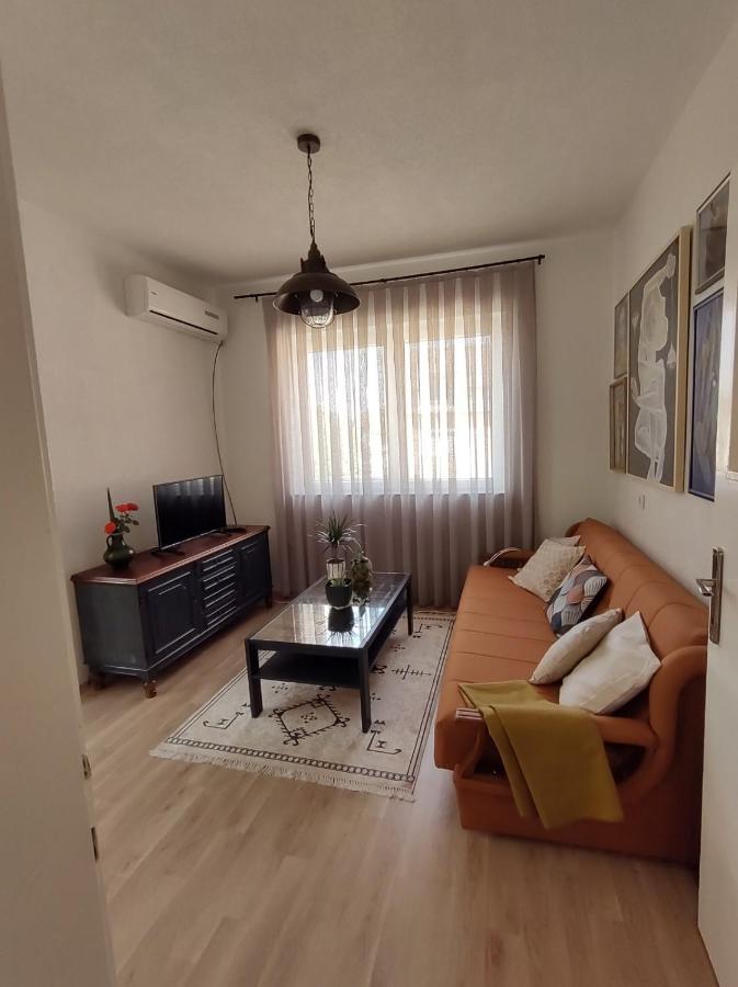 Katerina'S Apartment Bitola Esterno foto